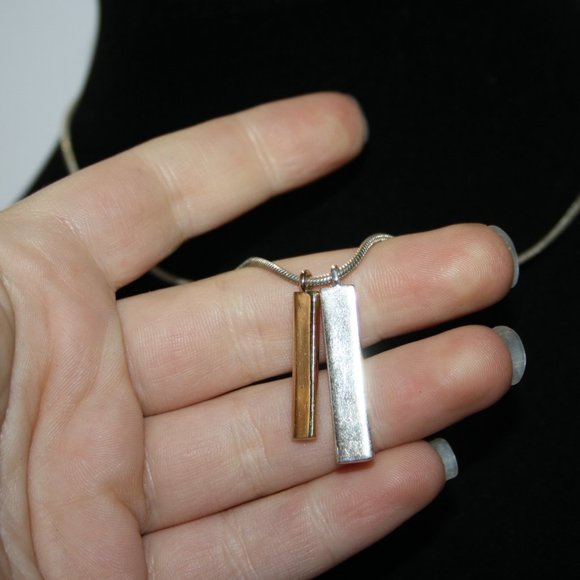 Beautiful silver and gold bar drop necklace 15-17" - Picture 3 of 5